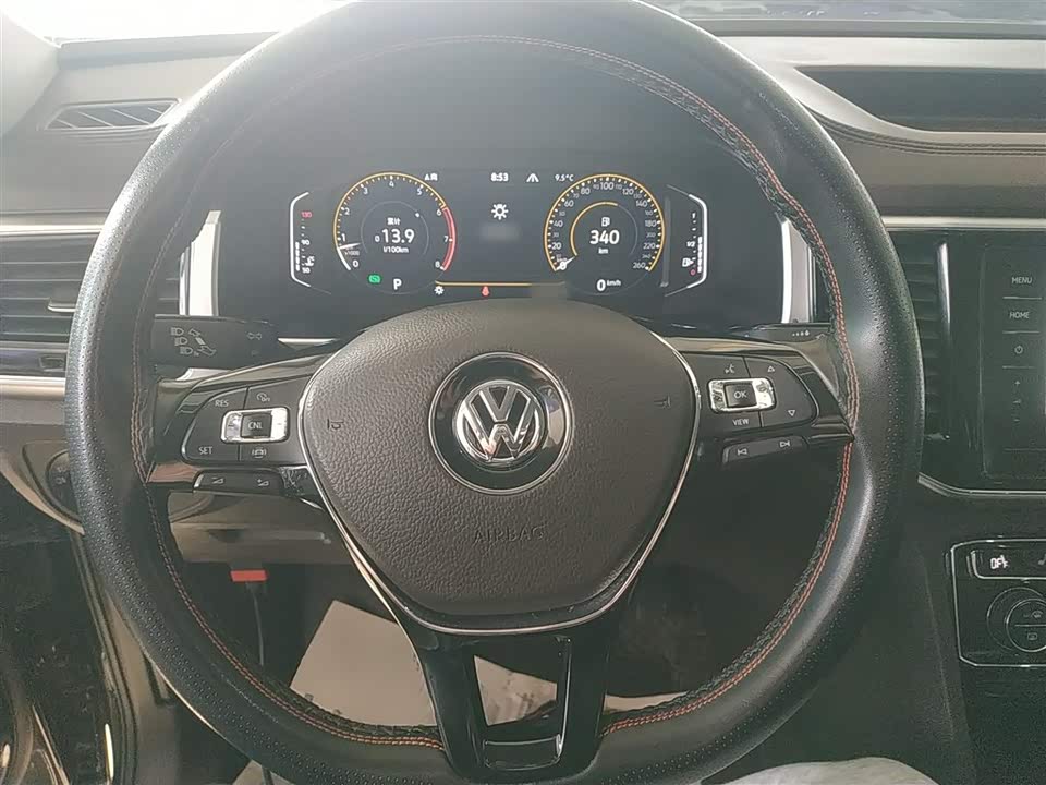 Volkswagen Tourang