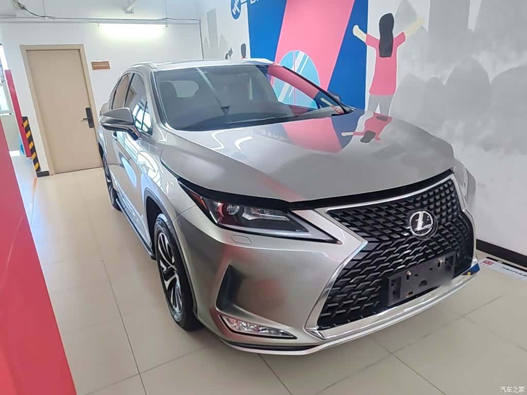 Lexus RX, 2022 4
