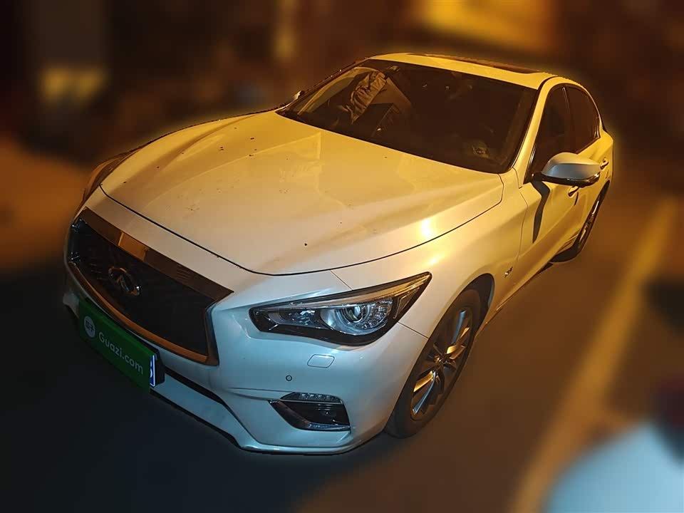 Infiniti Q50L