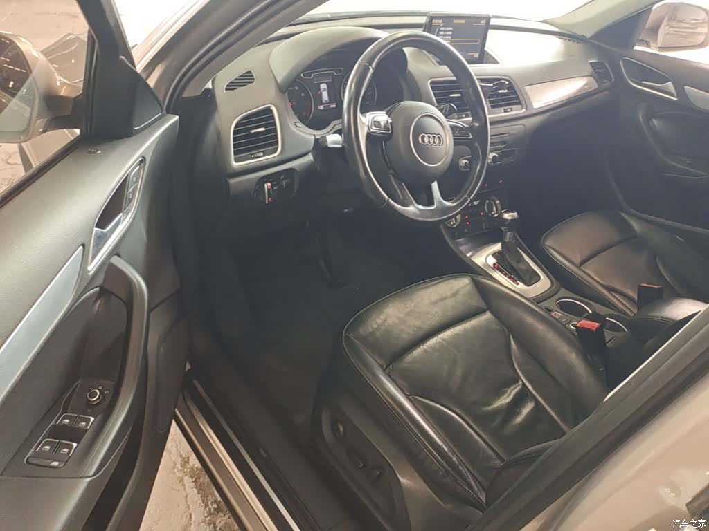 Audi Q3, 2015 16