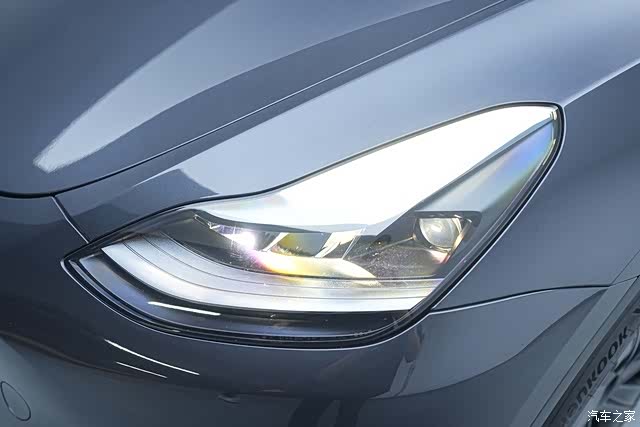 Tesla Model Y, 2024 16