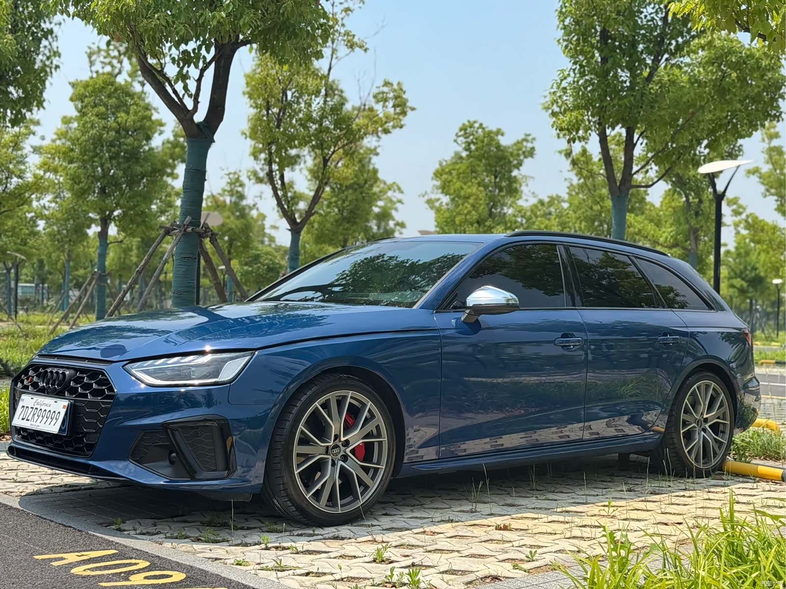 Audi S4, 2025 1
