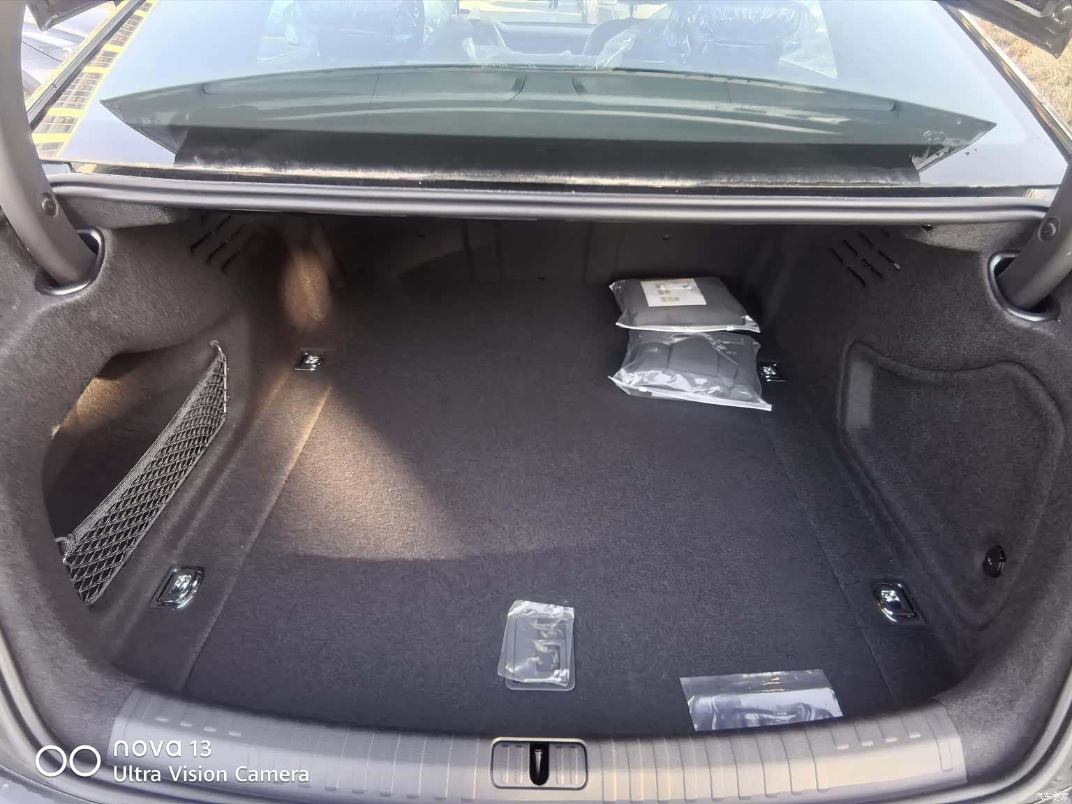 Audi A6L, 2025 12