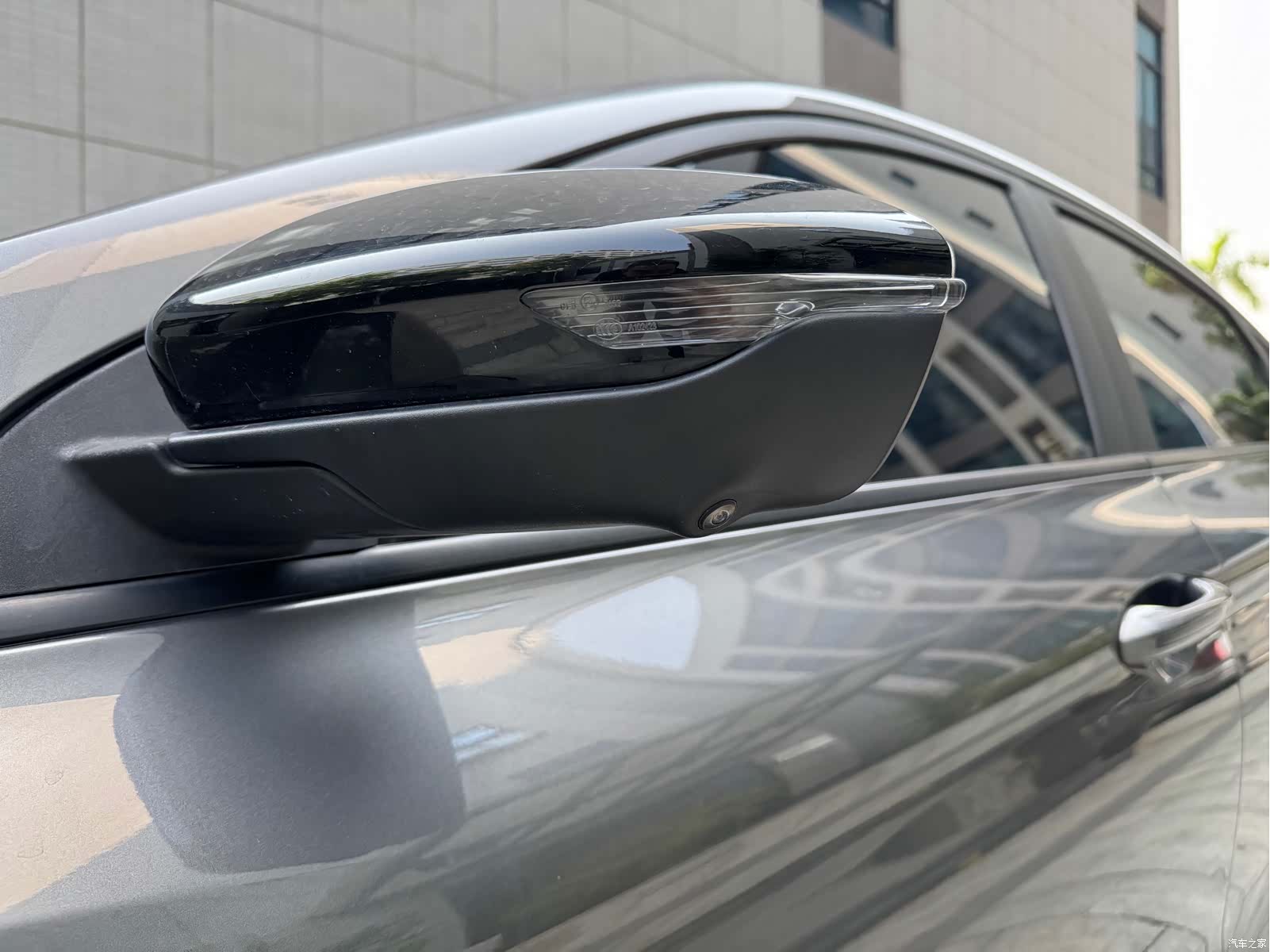 Geely Binray, 2022 11