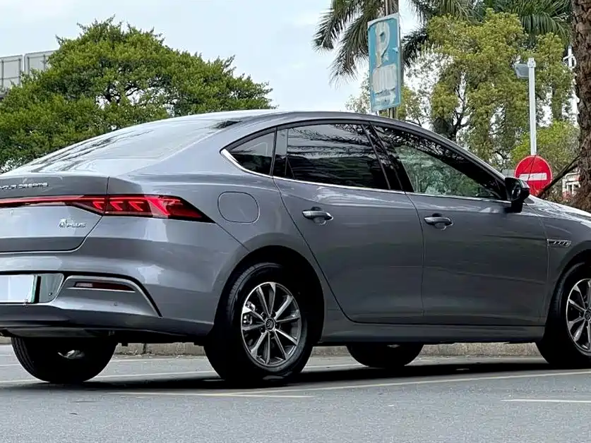 BYD Qin Yuan BYD Qin Yuan