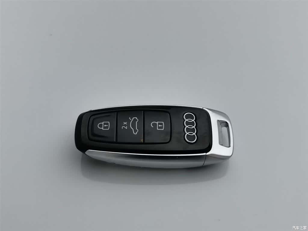Audi A7L, 2023 10