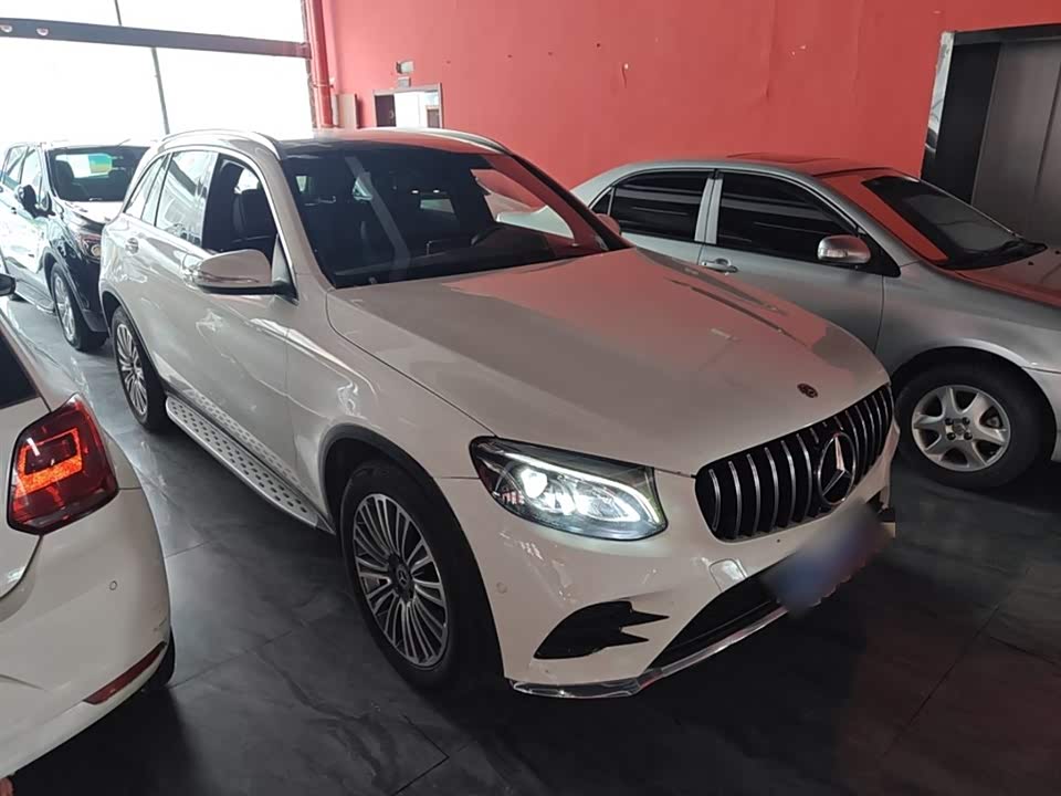 Mercedes-Benz GLC Mercedes-Benz GLC