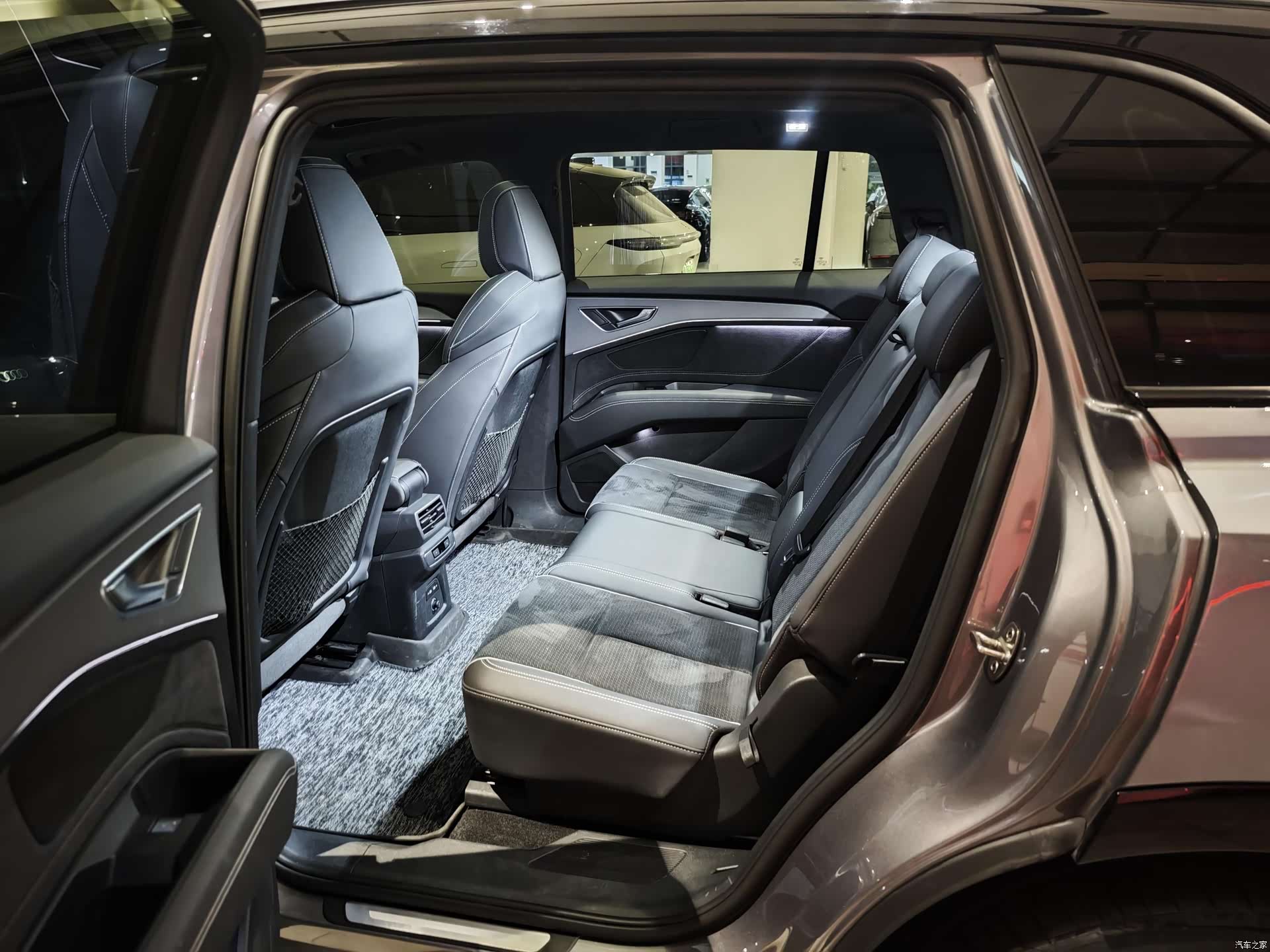 Audi Q5 e-tron, 2023 6