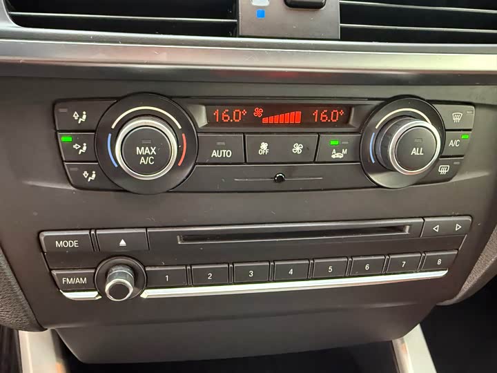 BMW X3, 2013 года фото 13