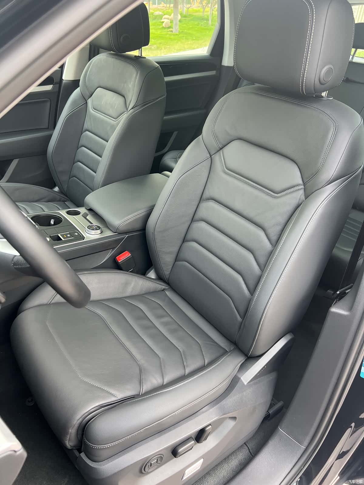 Volkswagen Touareg, 2019 19