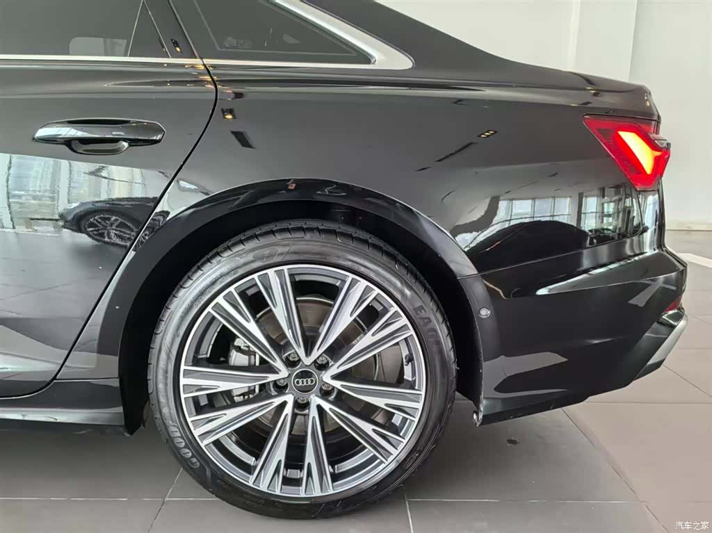 Audi A6L, 2024 19