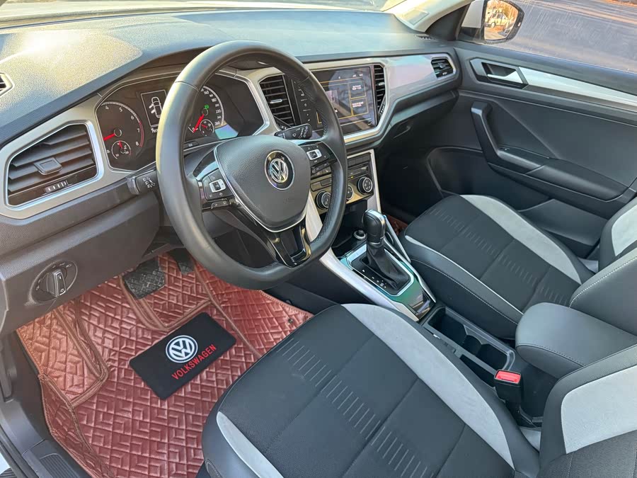 Volkswagen T-ROC 2021, фото 33