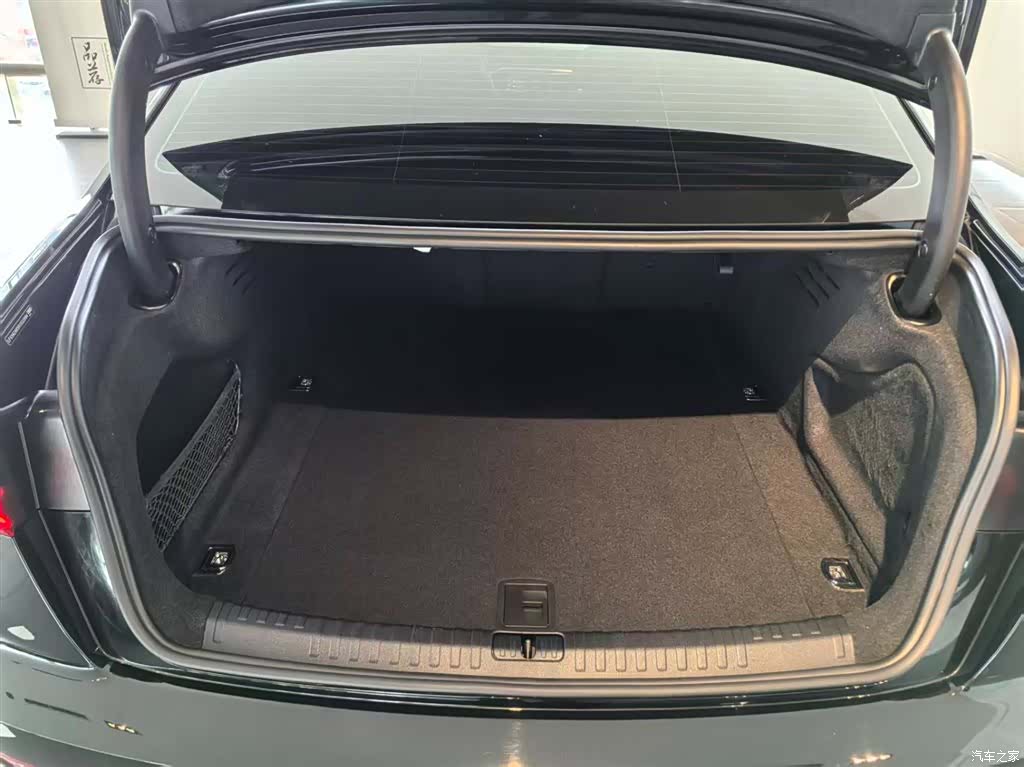 Audi A6L, 2024 10