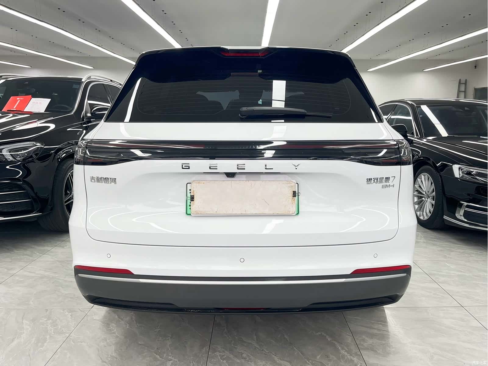 Geely 7, 2025 все фото