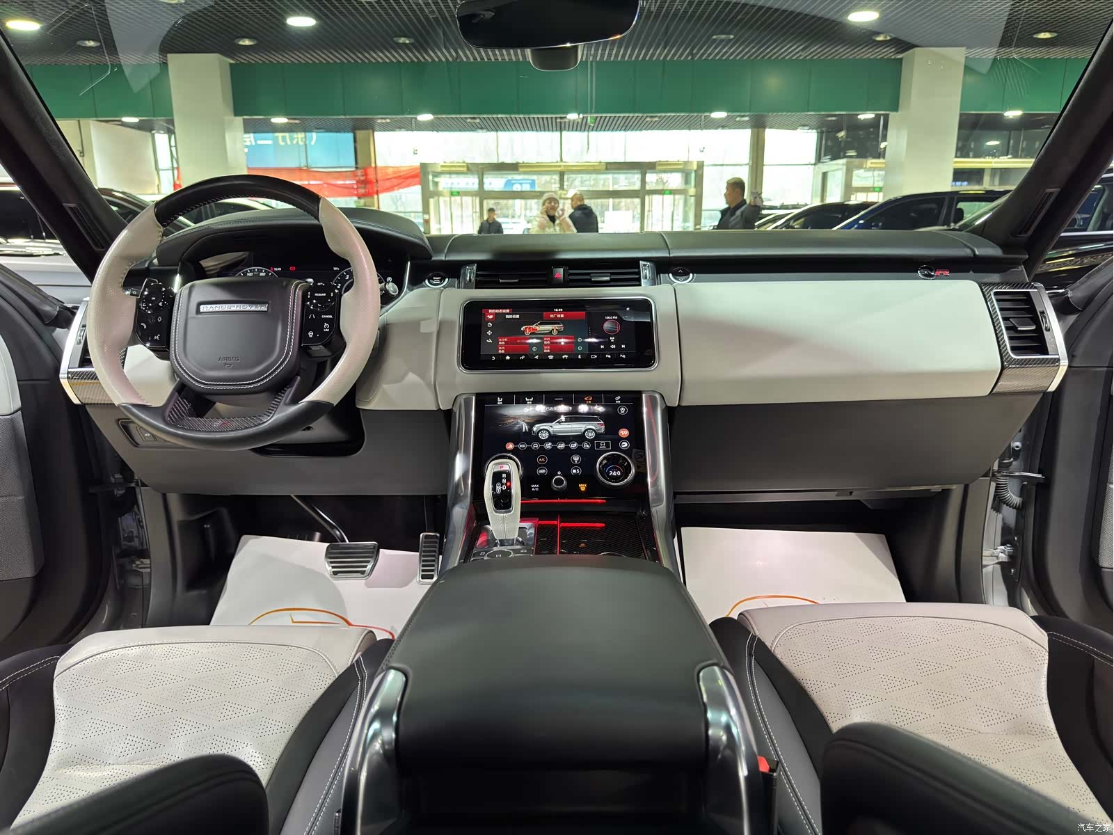 Land Rover Range Rover, 2023 10