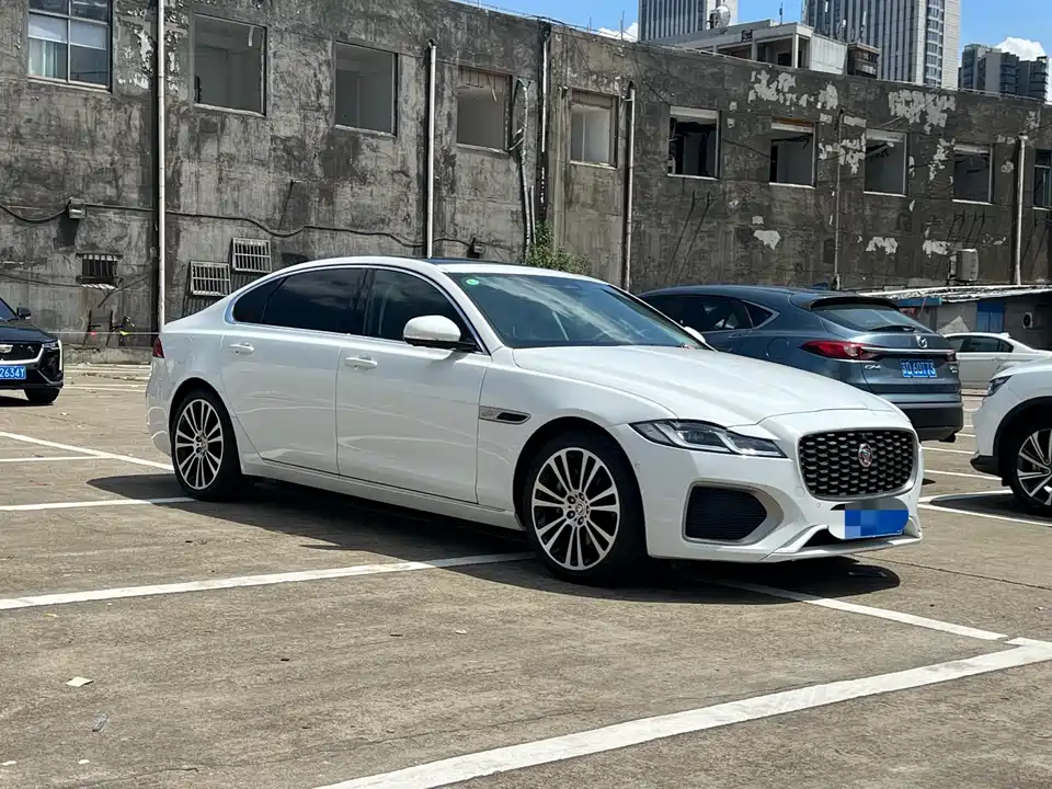Jaguar XFL Jaguar XFL