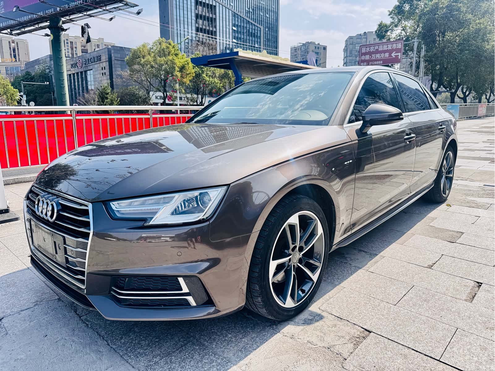 Audi A4L, 2019 2