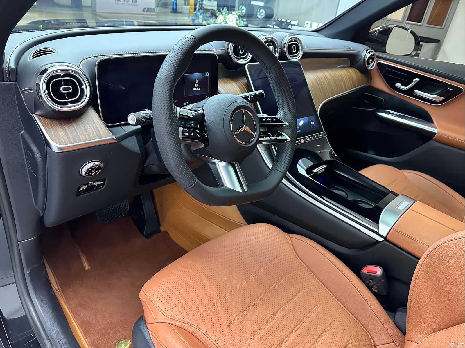 Mercedes-Benz GLC, 2023 12
