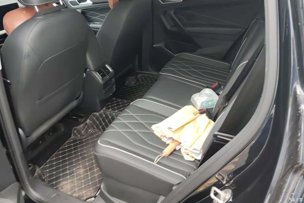 Volkswagen Tiguan L, 2024 11