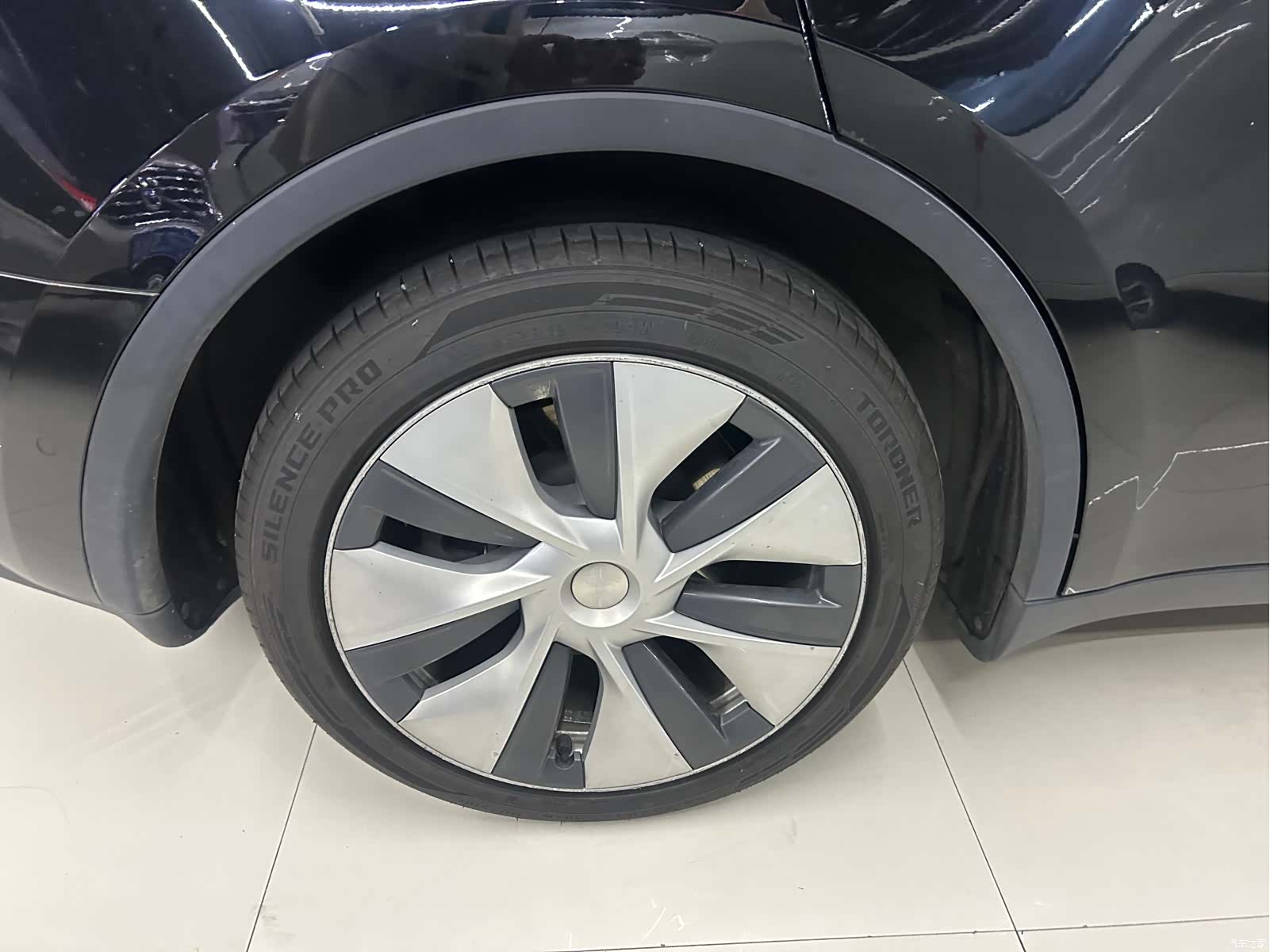 Tesla Model Y, 2021 18
