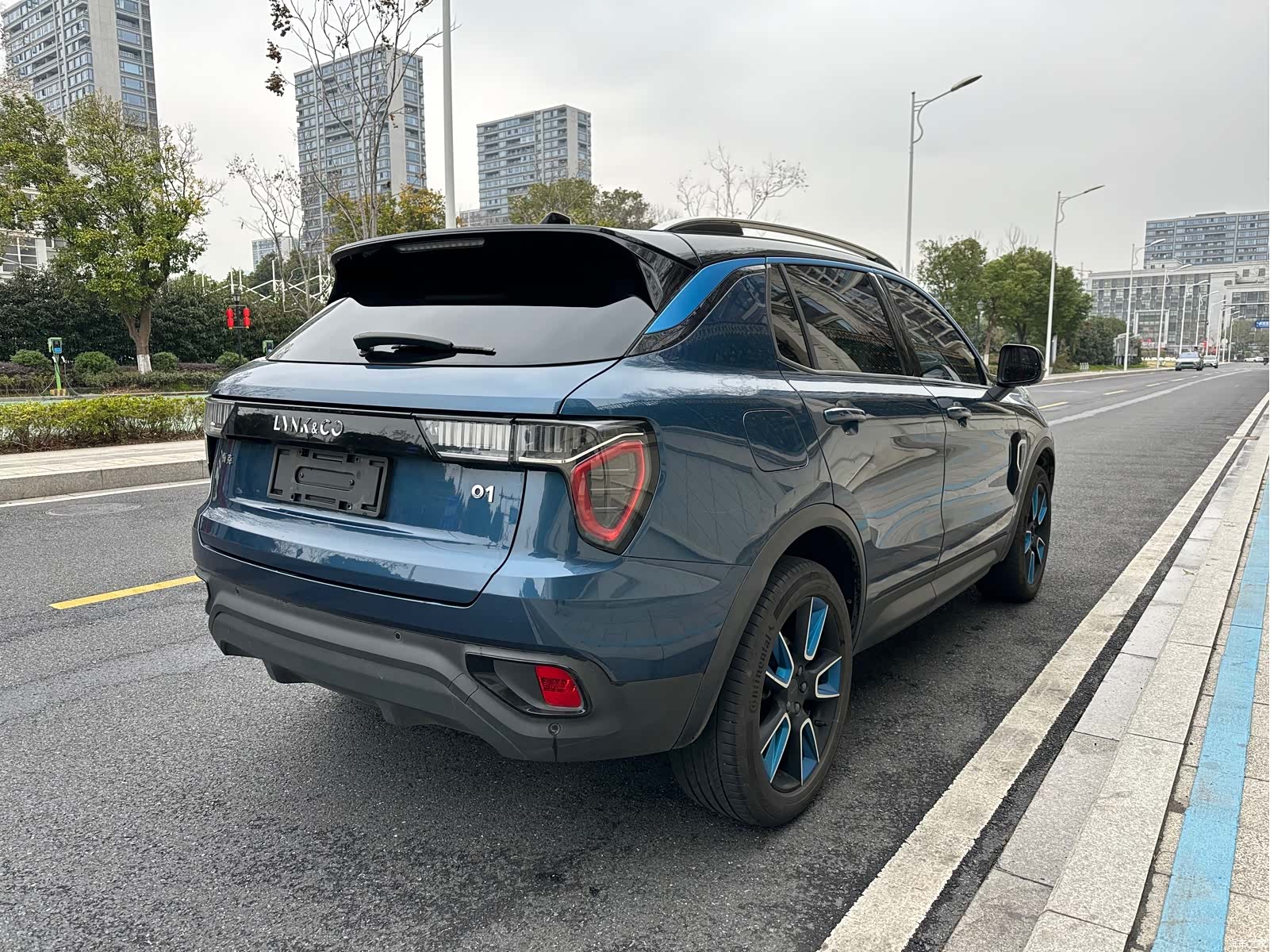 Lynk & Co 01, 2017 4