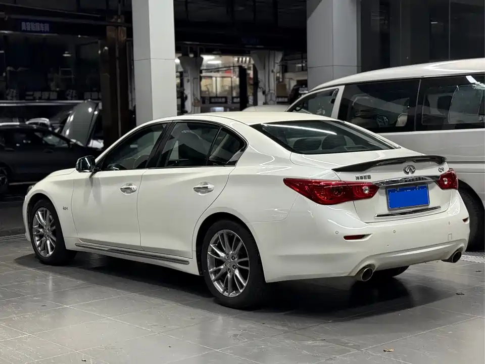 Infiniti Q50L Infiniti Q50L