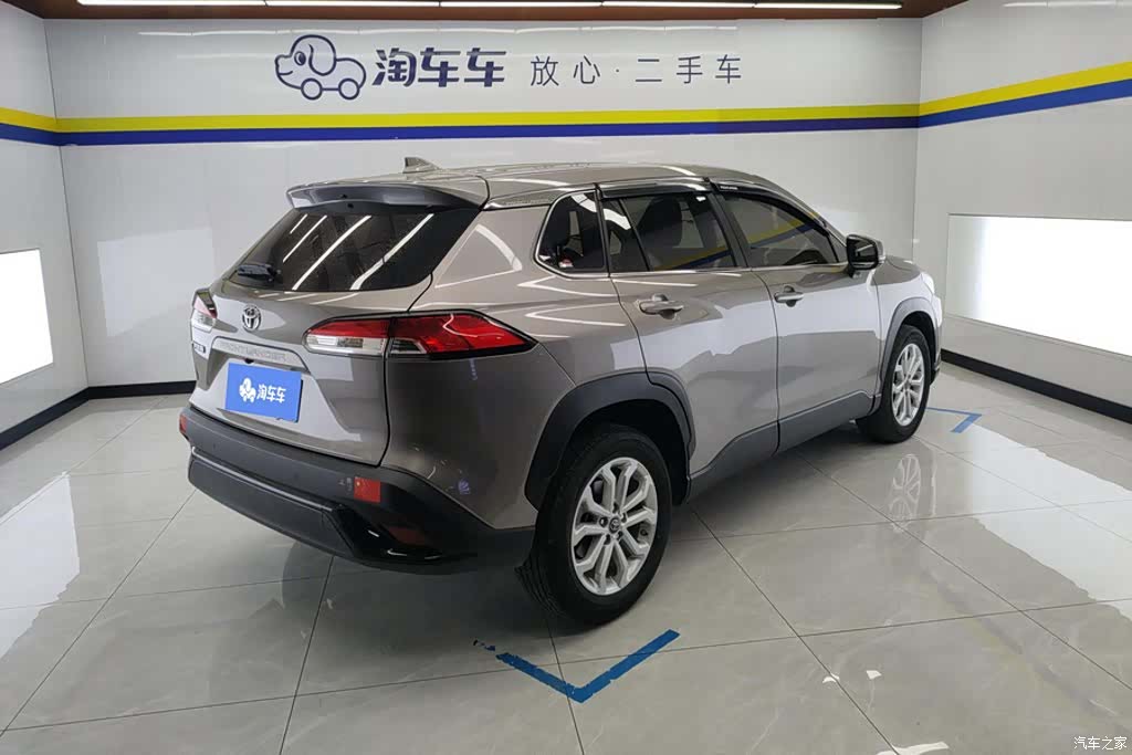Toyota Frontlander, 2023 3