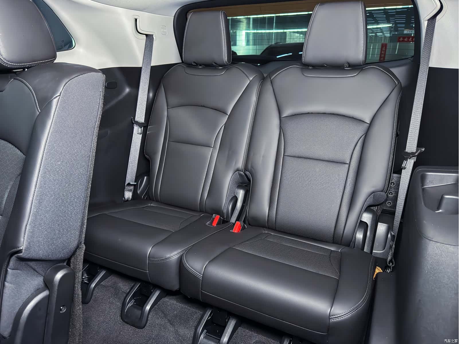 Buick Enclave, 2021 11
