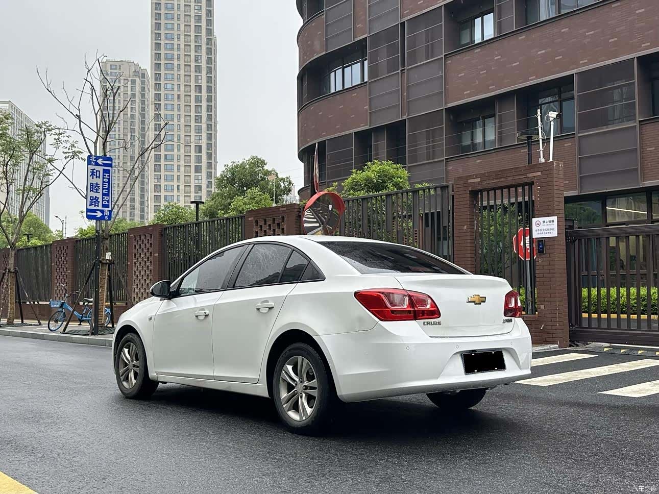 Chevrolet SE, 2016 3