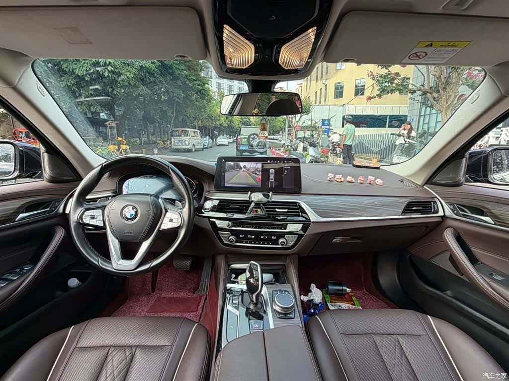BMW 5 Series, 2022 11