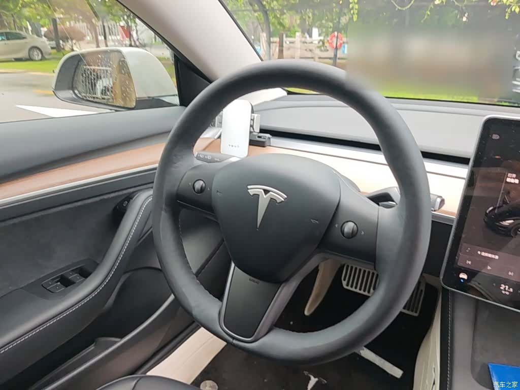 Tesla Model 3, 2023 11