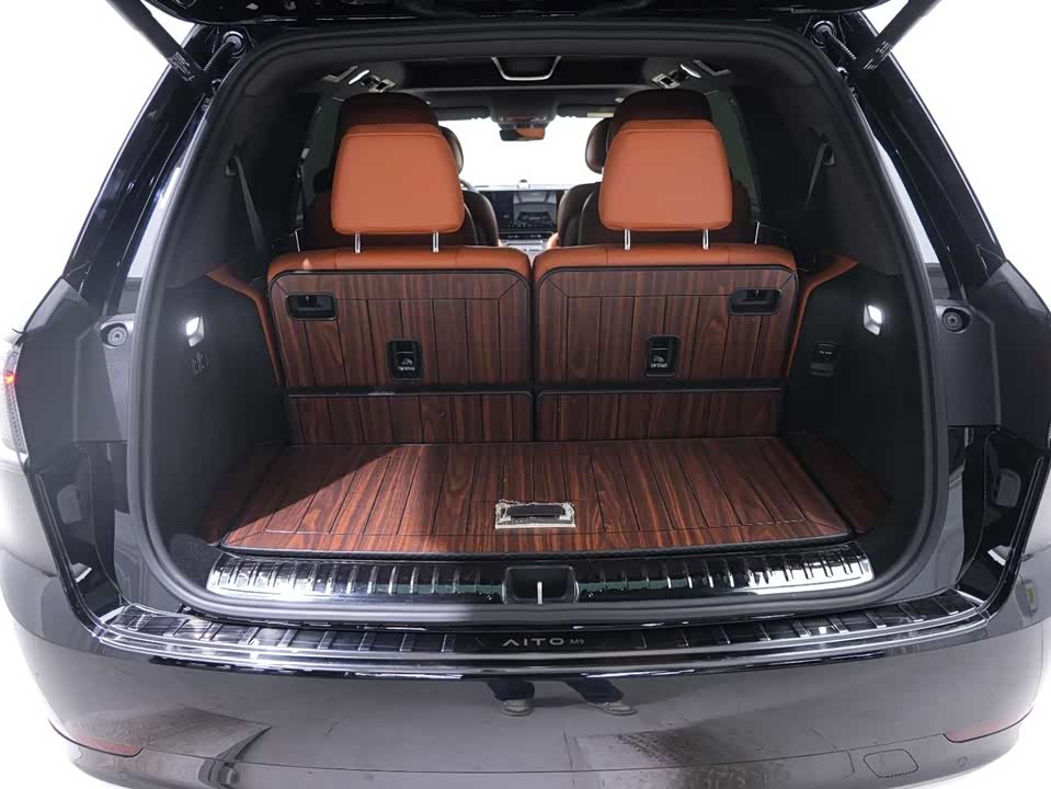 AITO Ask the world M9