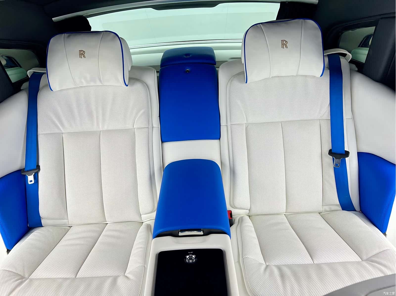 Rolls-Royce Phantom, 2012 3
