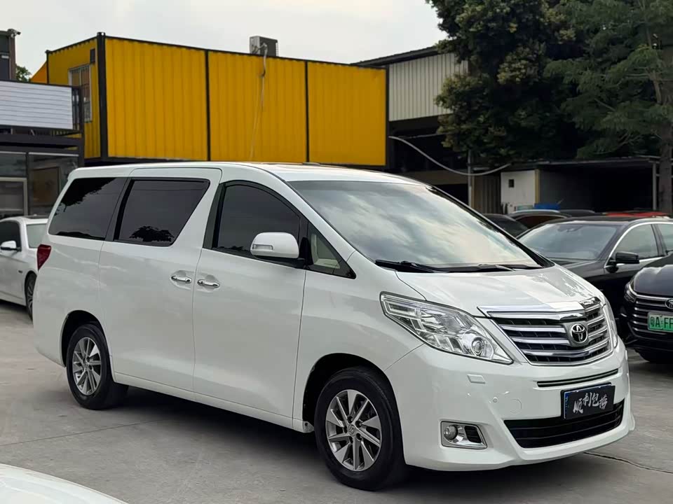 Toyota Elfa