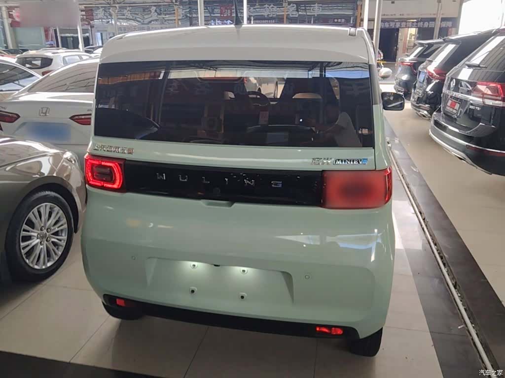 Wuling MINIEV, 2022 6