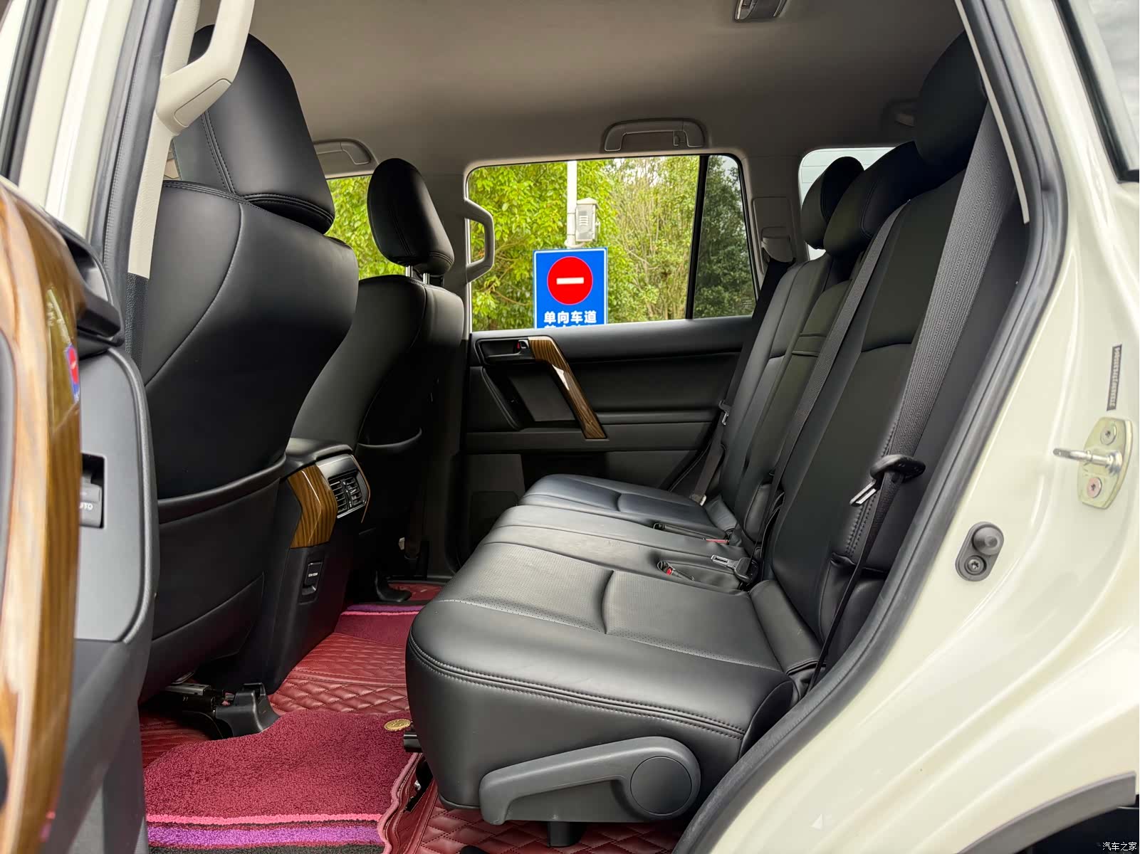 Toyota Prado, 2024 8