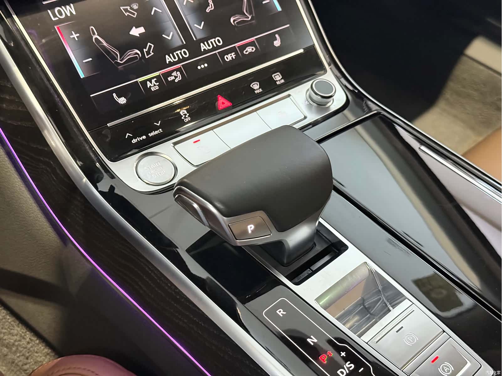 Audi A8L, 2019 9