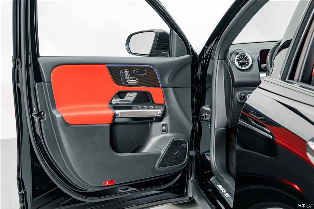 Mercedes-Benz GLB, 2023 16