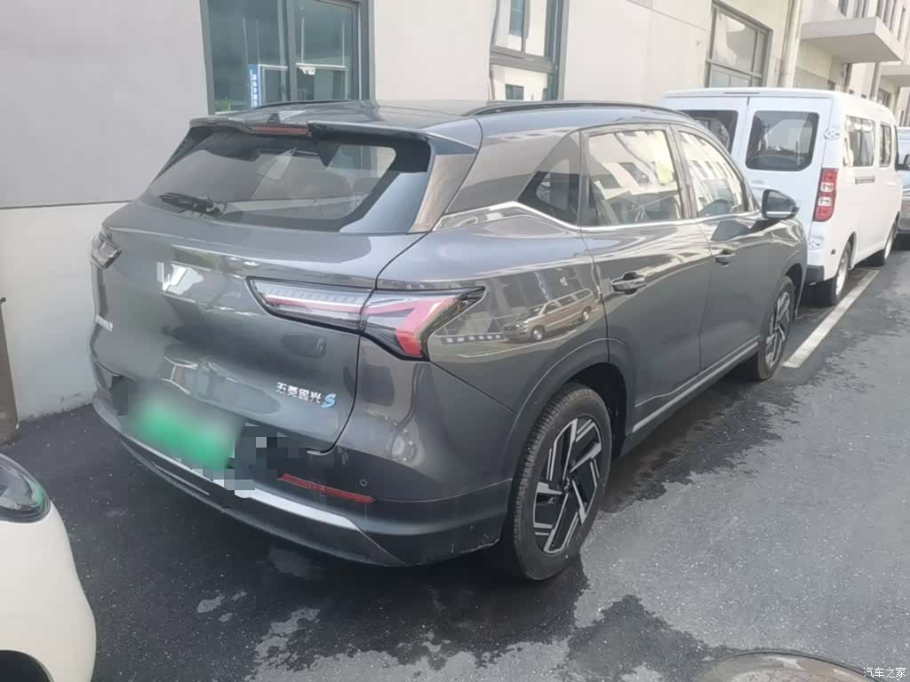 Wuling Starlight, 2025 7