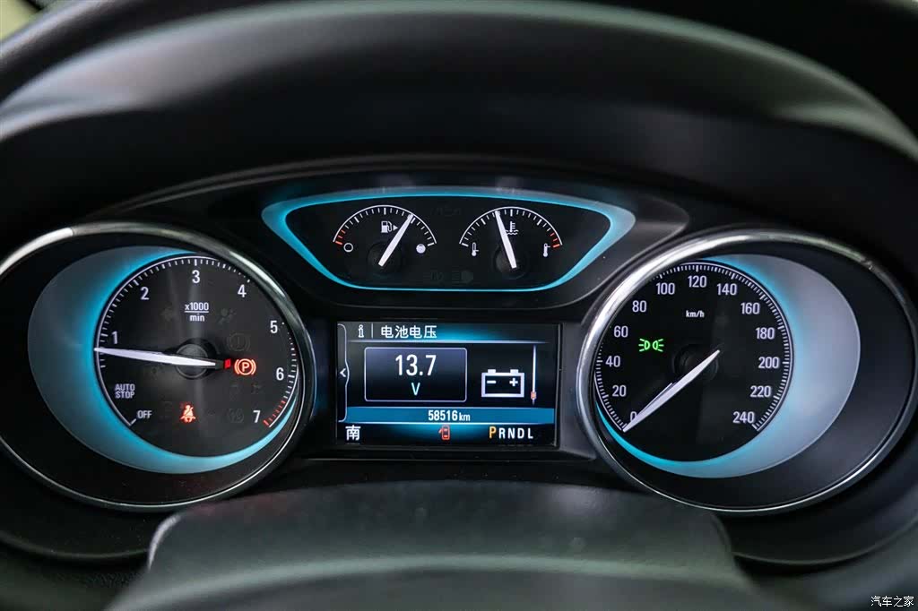 Buick Envision Plus, 2017 6