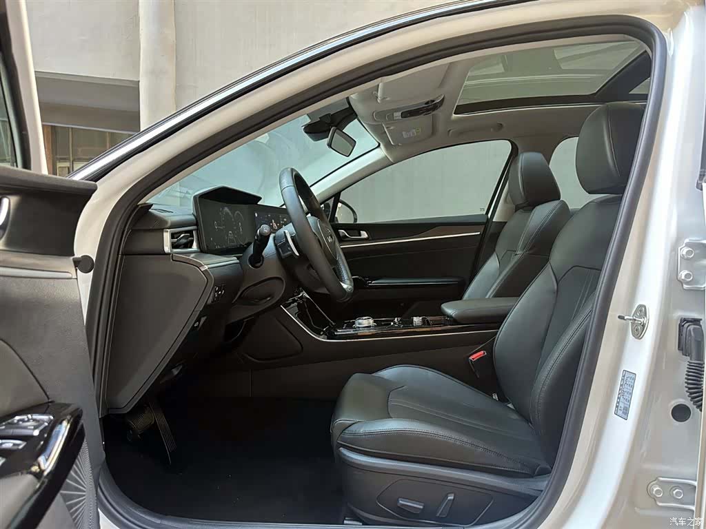Kia K5, 2024 9