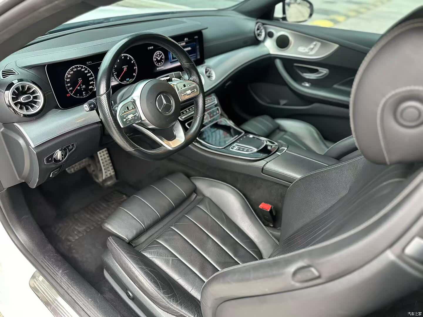Mercedes-Benz E-Class, 2020 4