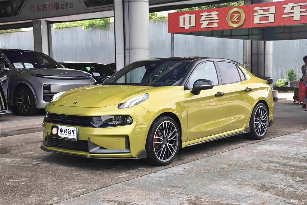 Lynk & Co 02