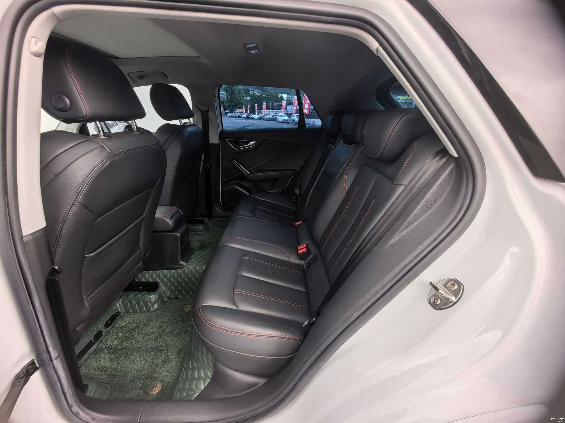 Audi Q2L, 2022 10
