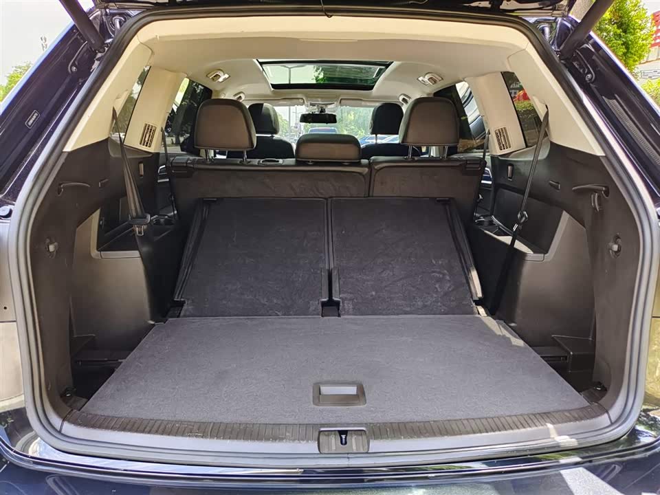 Volkswagen Tourang
