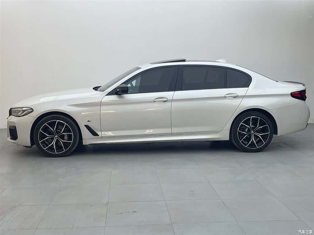 BMW 5 Series, 2022 3
