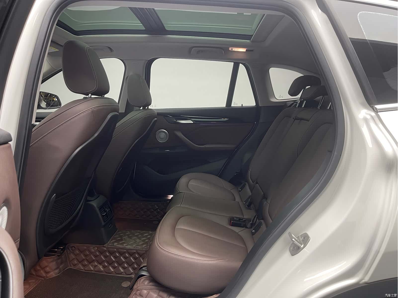 BMW X1, 2022 12