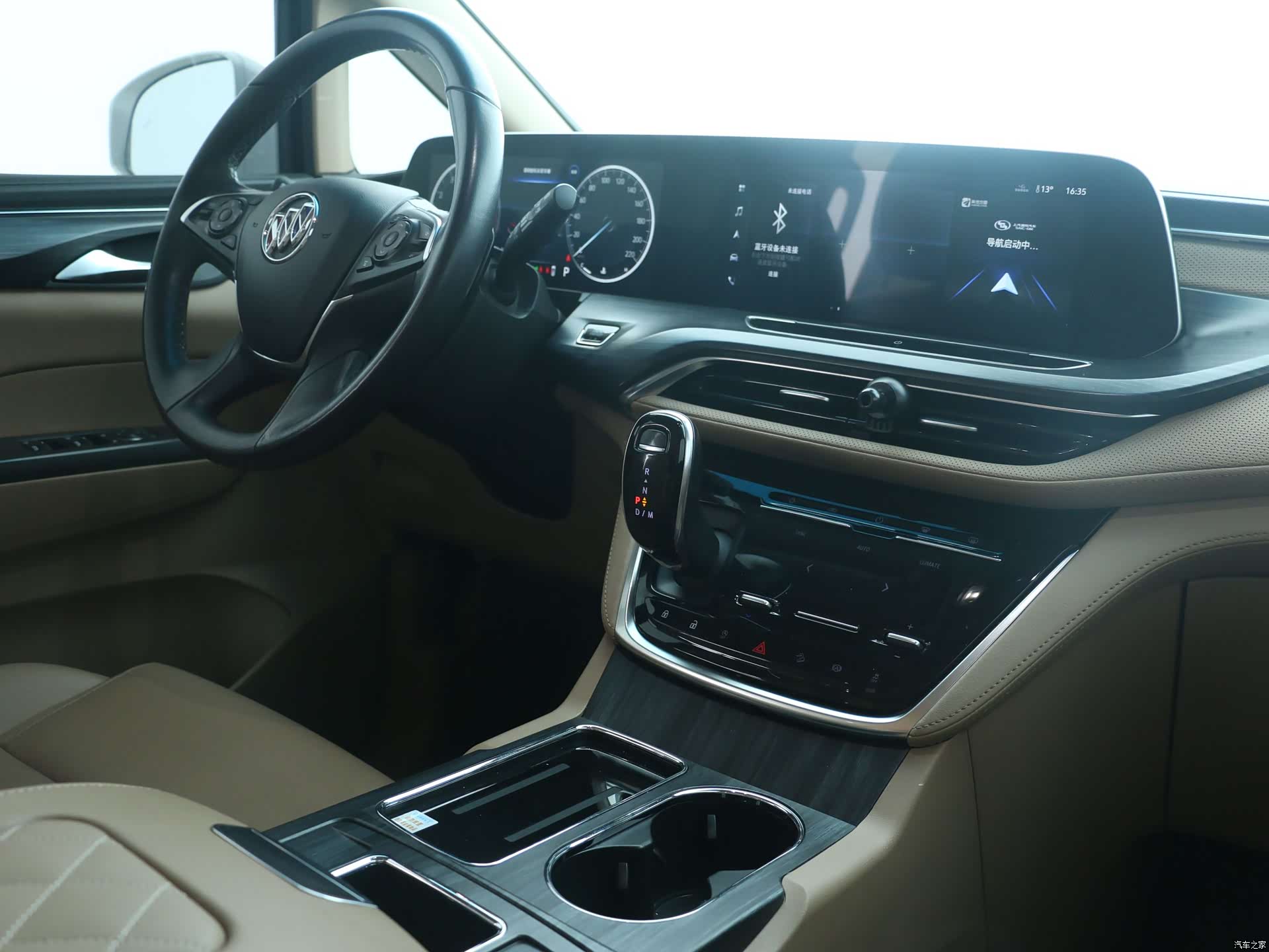 Buick GL8, 2021 10
