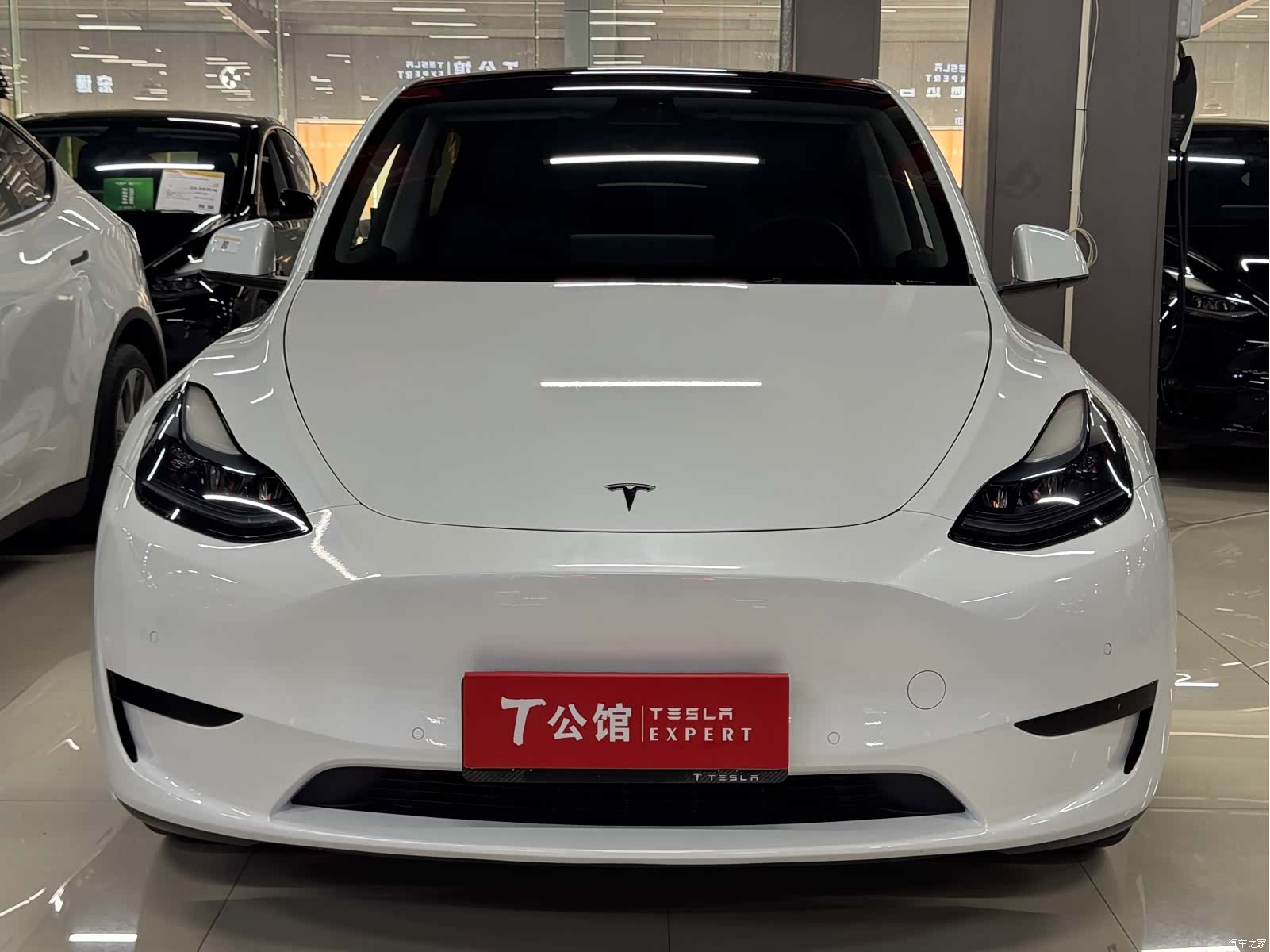 Tesla Model Y, 2023 2