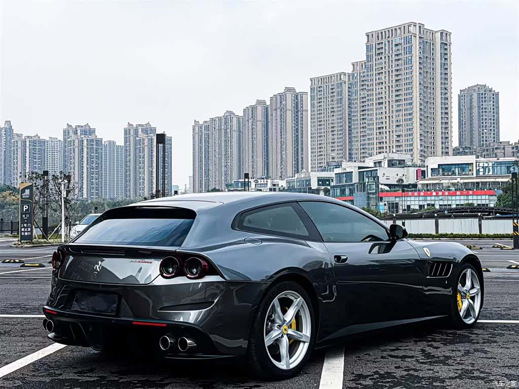 Ferrari GTC4Lus, 2018 2